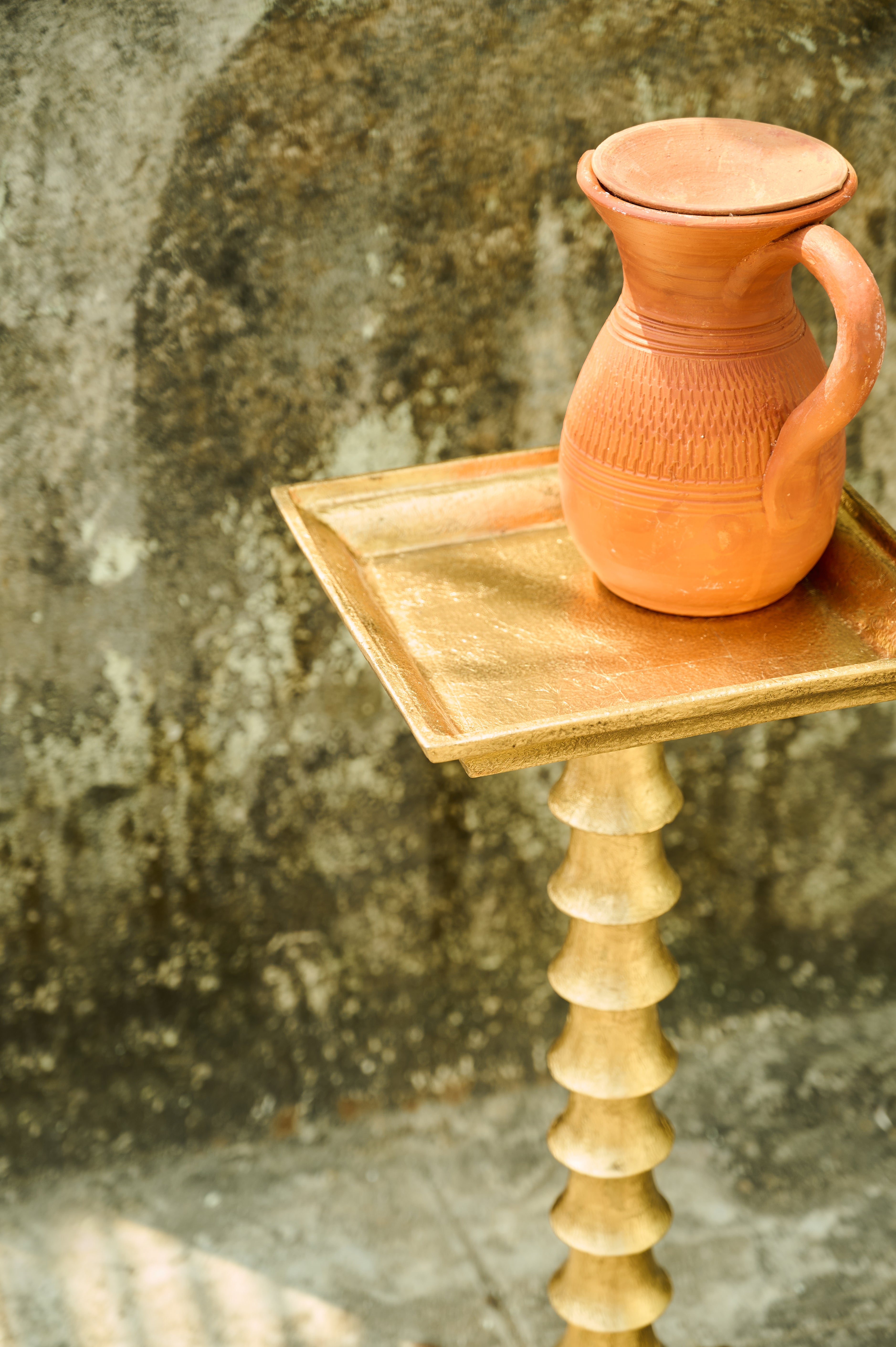Trunk Drink Table – 3200 BC